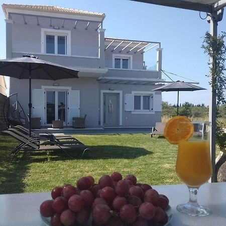 Spiridoula Luxury Villa Roda  Extérieur photo