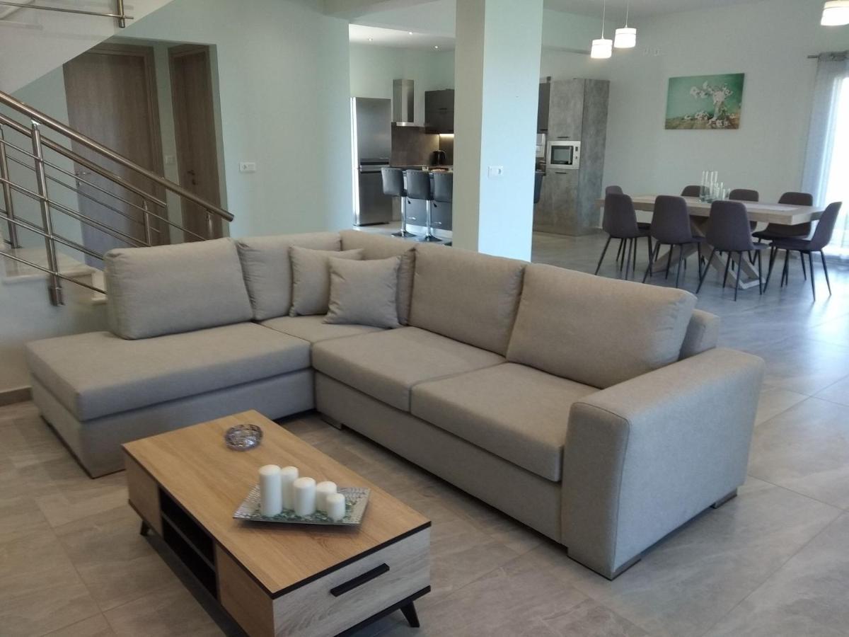 Spiridoula Luxury Villa Roda  Extérieur photo