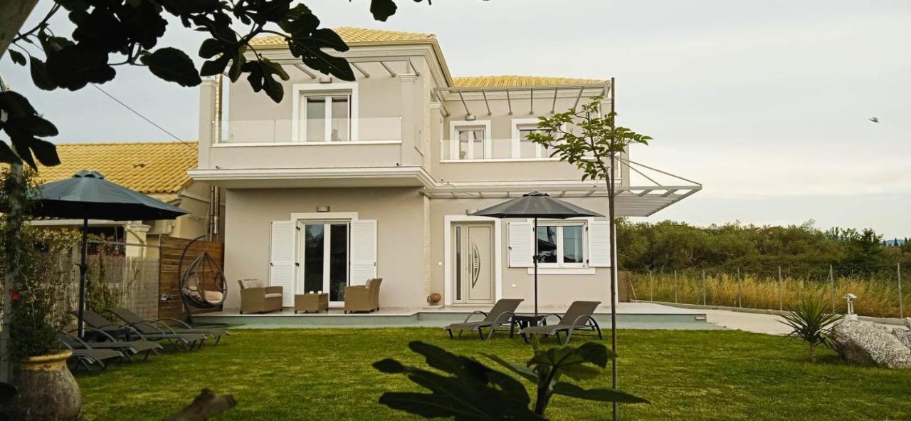 Spiridoula Luxury Villa Roda  Extérieur photo