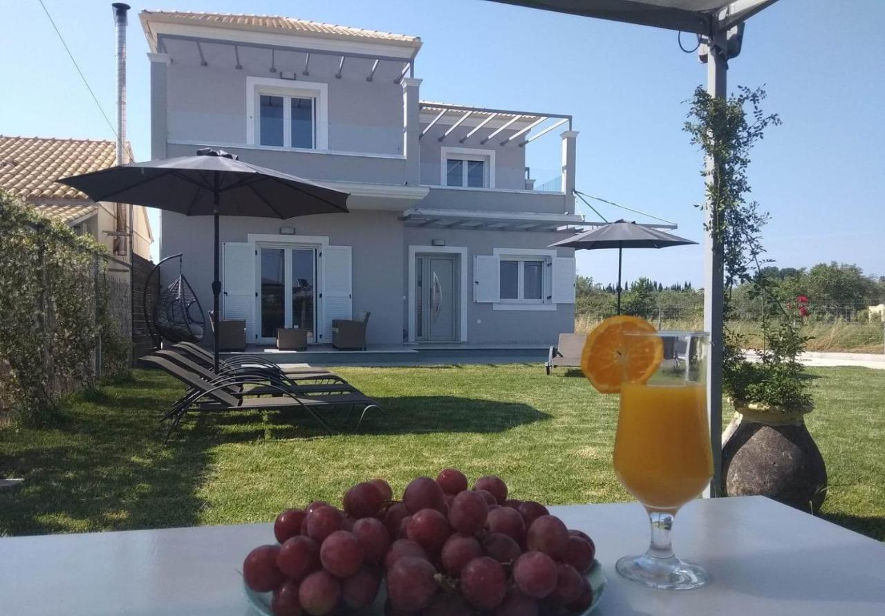 Spiridoula Luxury Villa Roda  Extérieur photo